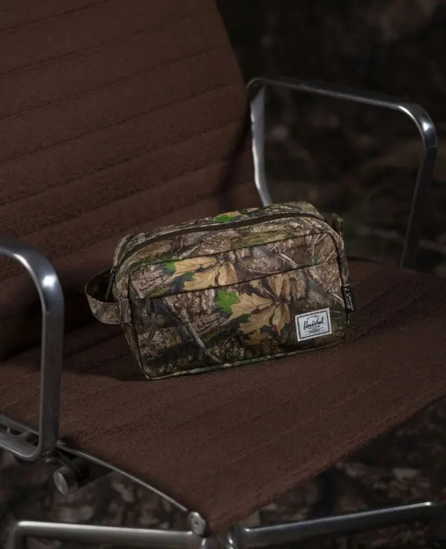 Realtree® Chapter Travel Kit - 5L